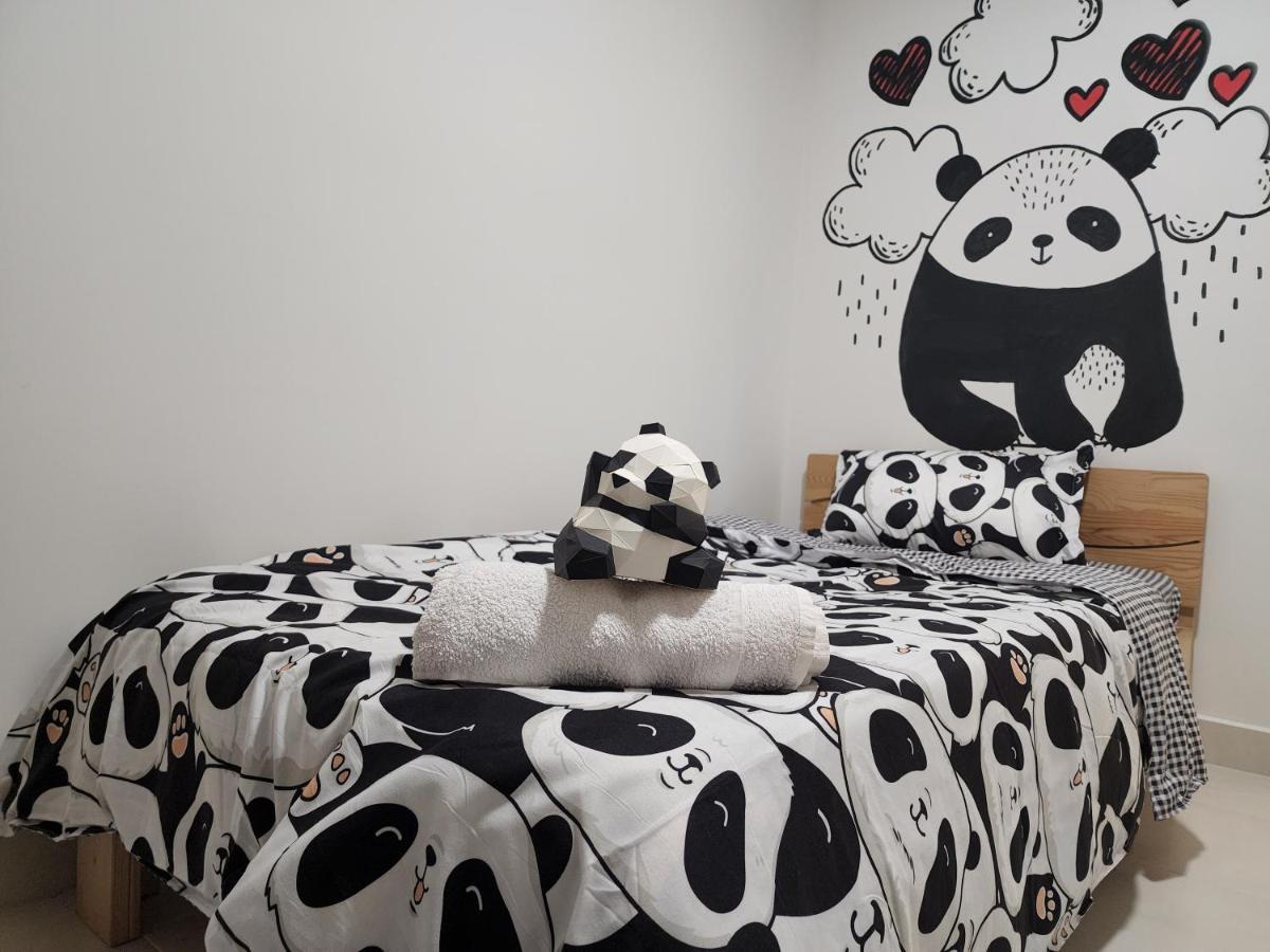 Netflix Panda House 3B2R Rimbayu Kota Kemuning With Atari Games Apartman Teluk Panglima Garang Kültér fotó