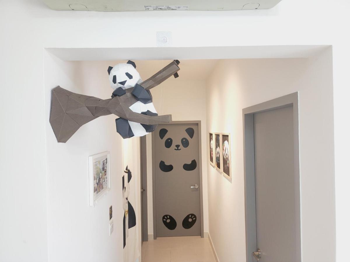 Netflix Panda House 3B2R Rimbayu Kota Kemuning With Atari Games Apartman Teluk Panglima Garang Kültér fotó