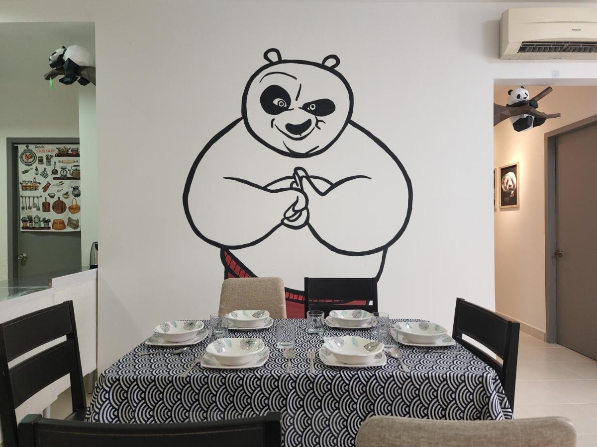 Netflix Panda House 3B2R Rimbayu Kota Kemuning With Atari Games Apartman Teluk Panglima Garang Kültér fotó
